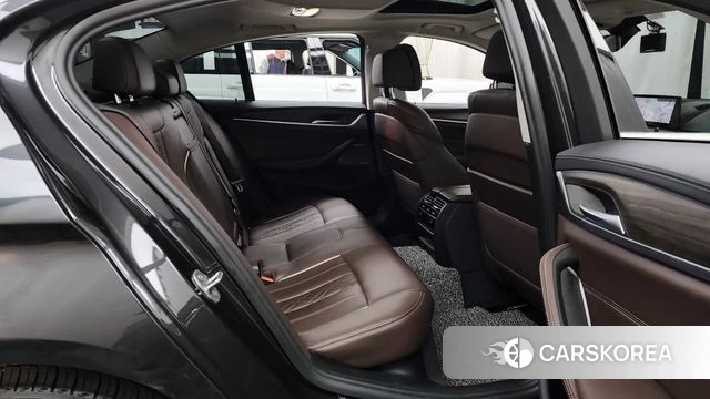 BMW 5 Series (G30) 2020 Серый из Кореи, фото 3