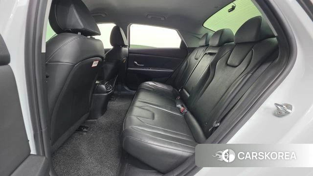 Hyundai Avante Hybrid (CN7) 2022 Белый из Кореи, фото 3