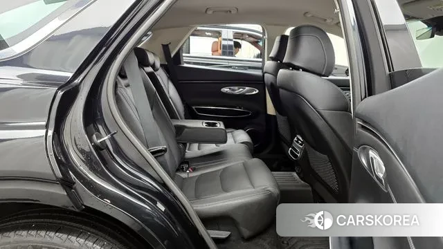 Genesis GV70 2021 Черный из Кореи, фото 3