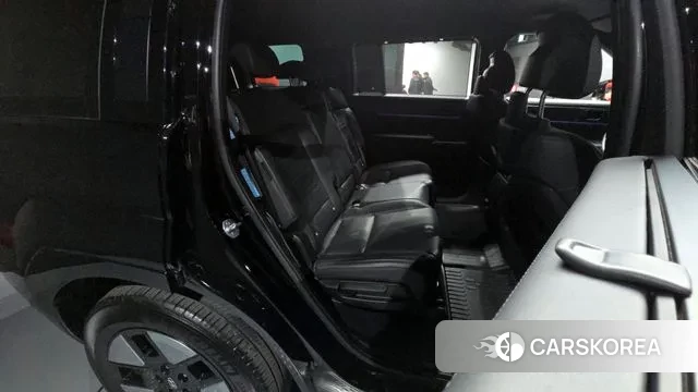 Hyundai Santa Fe (MX5) 2023 Черный из Кореи, фото 3