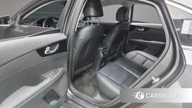 Kia The New K3 2nd generation 2022 Серый из Кореи, фото 3