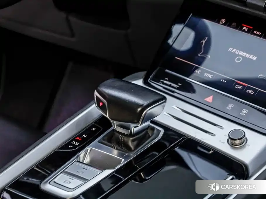 Audi Q6 2024 Черный из Китая, фото 4