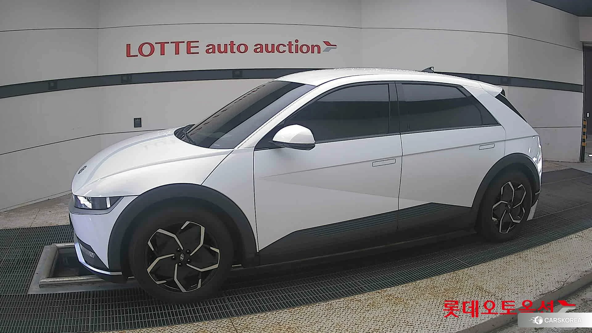 Hyundai IONIQ 5 2022 Atlas White из Кореи, фото 3