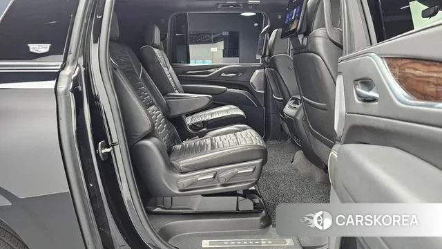 Cadillac Escalade 5th Generation 2022 Черный из Кореи, фото 3