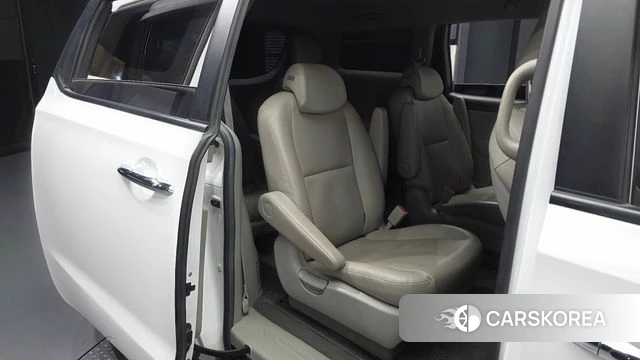 Kia All New Carnival 2018 Белый из Кореи, фото 3
