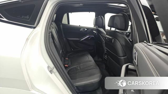 BMW X6 (G06) 2025 Белый из Кореи, фото 3