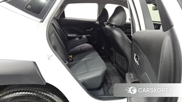 Hyundai Kona (SX2) 2024 Белый из Кореи, фото 3