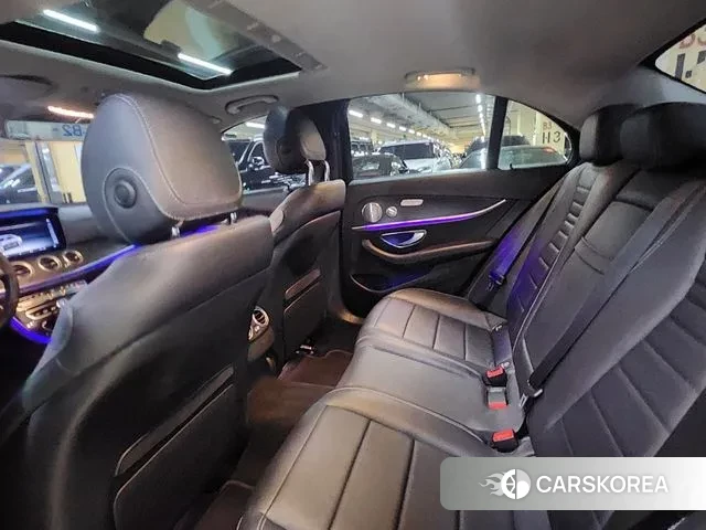 Mercedes-Benz E-Class W213 2018 Черный из Кореи, фото 3