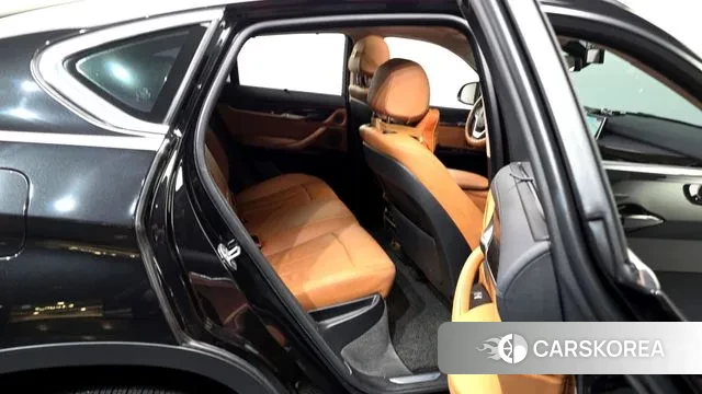 BMW X6 (F16) 2018 Черный из Кореи, фото 3