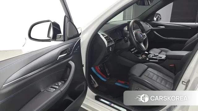 BMW iX3 2023 Белый из Кореи, фото 3