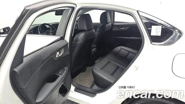 Kia Come New K3 id 2720384 из Кореи 3