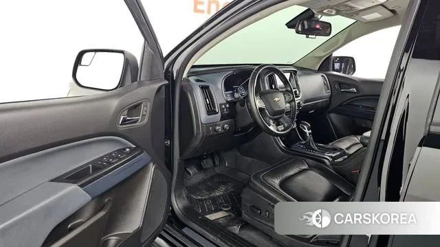 Chevrolet (GM Daewoo) Real New Colorado 2022 Черный из Кореи, фото 3