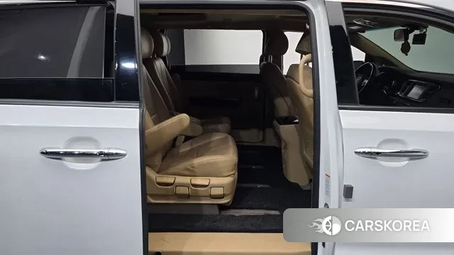 Kia The New Carnival 2018 Белый из Кореи, фото 3