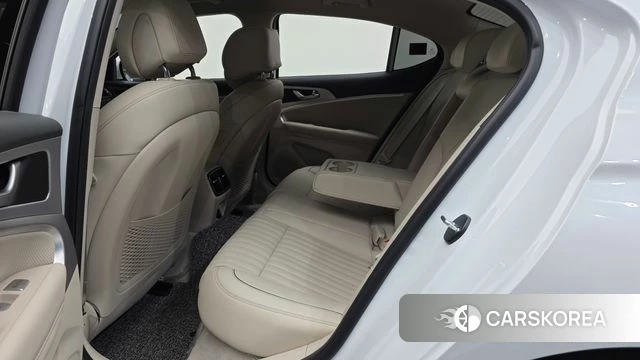 Genesis The New G70 2023 Белый из Кореи, фото 3