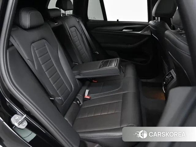 BMW X3 (G01) 2022 Черный из Кореи, фото 3