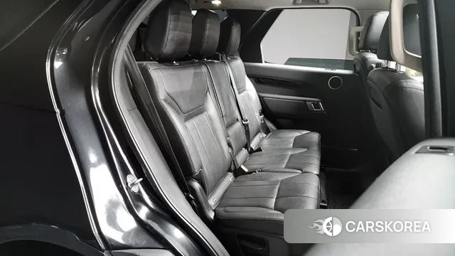 Land Rover Discovery 5 2019 Черный из Кореи, фото 3