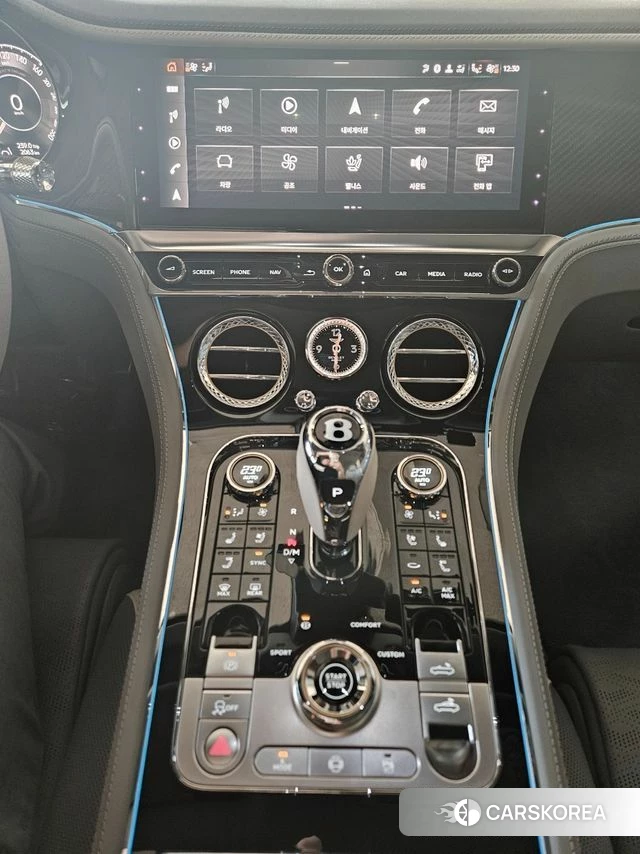 Bentley Continental GT 4th Generation 2025 Белый из Кореи, фото 3