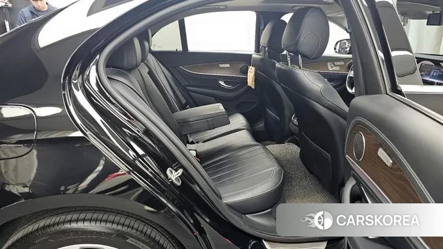 Mercedes-Benz E-Class W213 2020 Черный из Кореи, фото 3