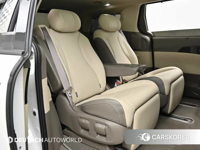 Kia Carnival 4th generation 2024 Белый из Кореи, фото 3