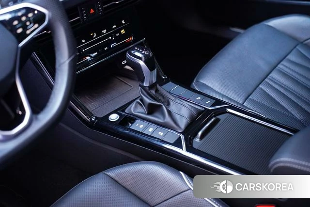 Volkswagen Passat 2024 Черный из Китая, фото 3