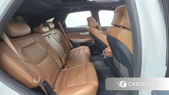 Genesis GV70 2023 Белый из Кореи, фото 3