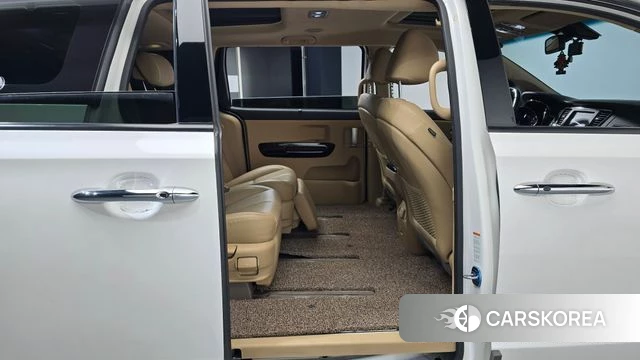 Kia The New Carnival 2018 Белый из Кореи, фото 3