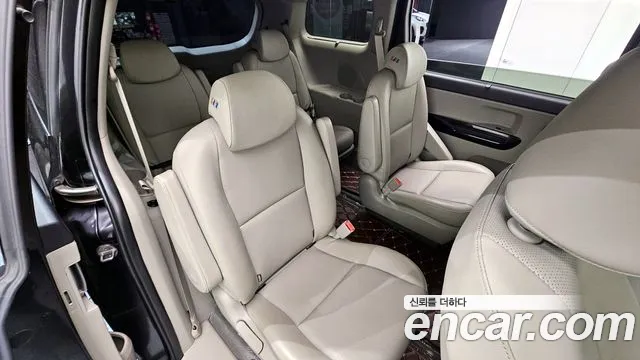 Kia The New Carnival 2018 Серый из Кореи, фото 3