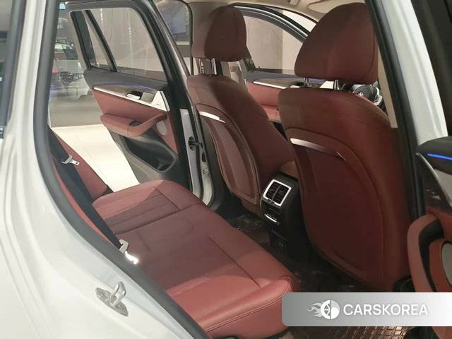 BMW X3 2024 Белый из Китая, фото 3