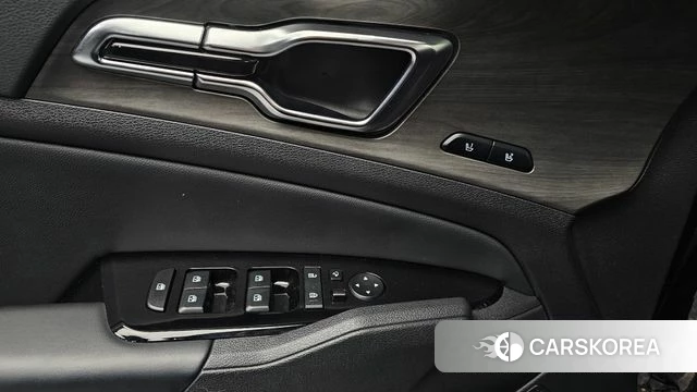 Kia Sportage 5th Generation 2023 Черный из Кореи, фото 3