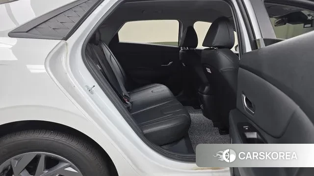 Hyundai The New Avante (CN7) 2024 Белый из Кореи, фото 3