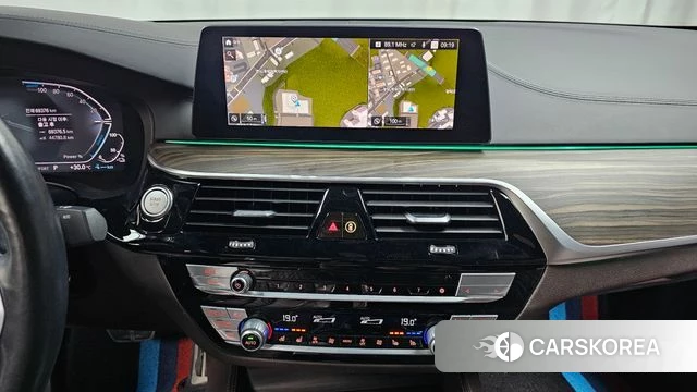 BMW 5 Series (G30) 2020 Черный из Кореи, фото 3