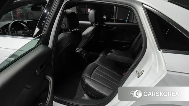 Audi A4 (B9) 2019 Белый из Кореи, фото 3