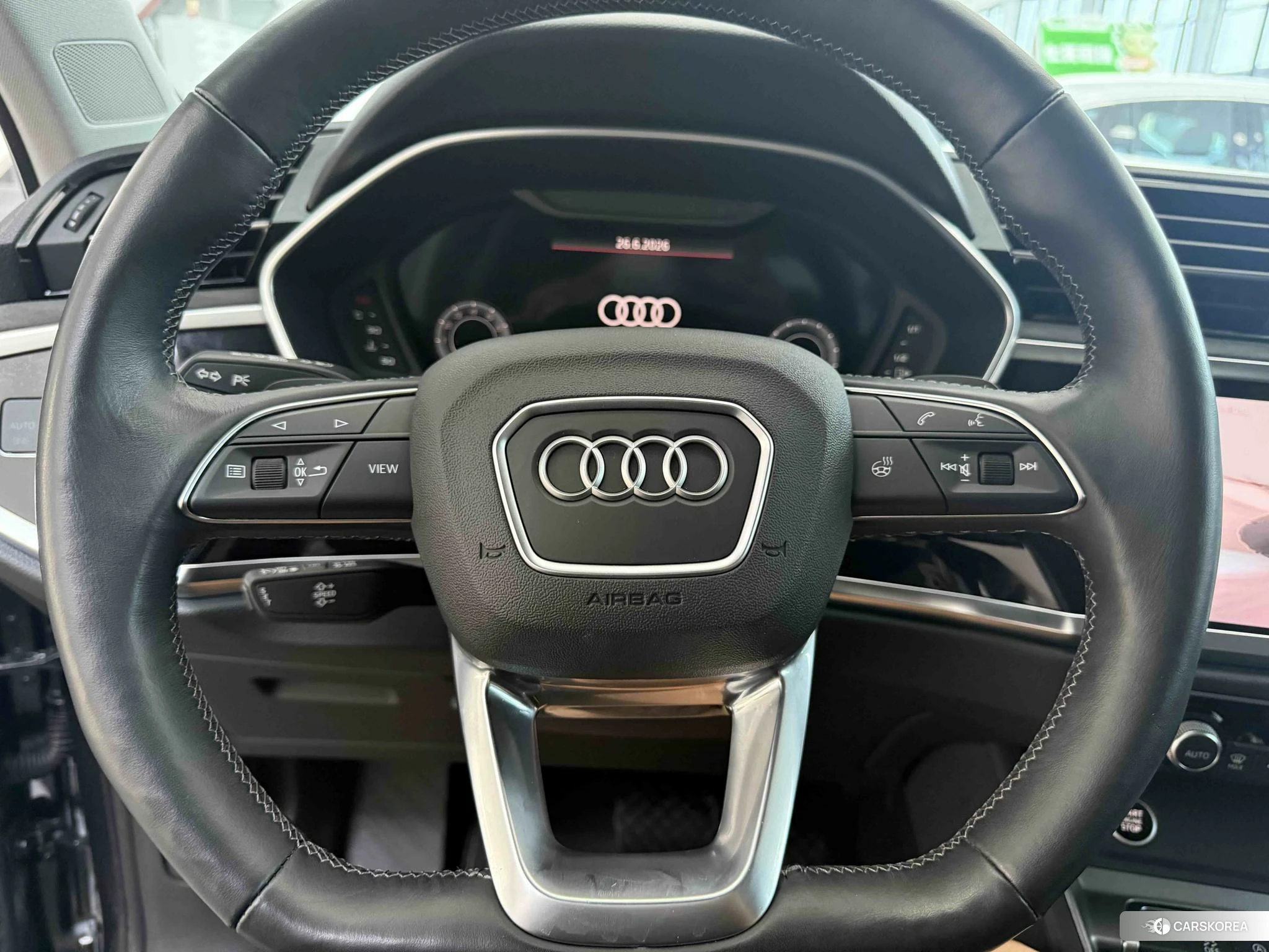 Audi Q3 2022 Темно-серый из Китая, фото 3
