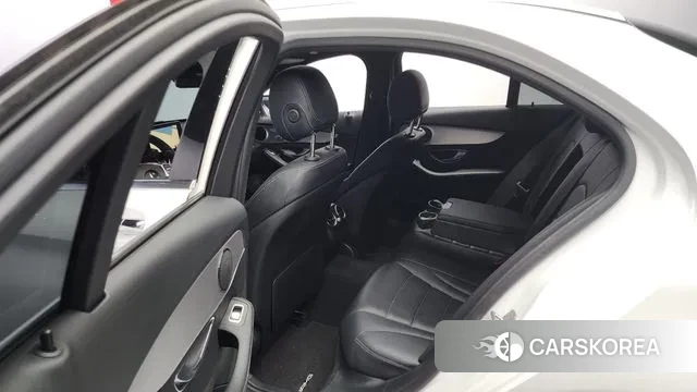 Mercedes-Benz C-Class W205 2018 Белый из Кореи, фото 3