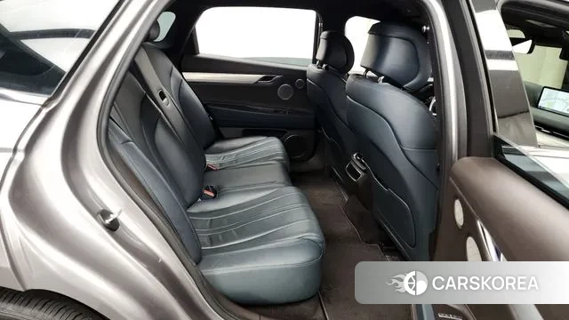 Genesis Electrified G80 (RG3) 2022 Серебряный из Кореи, фото 3