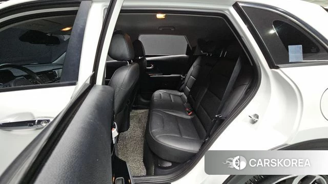 Kia Niro 2019 Белый из Кореи, фото 3