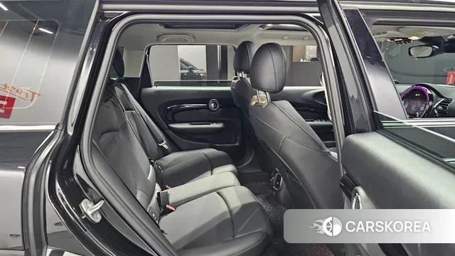 Mini Cooper Clubman 2024 Черный из Кореи, фото 3