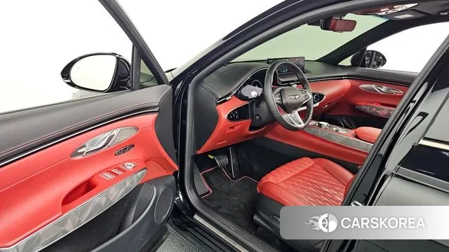 Genesis GV70 2023 Черный из Кореи, фото 3