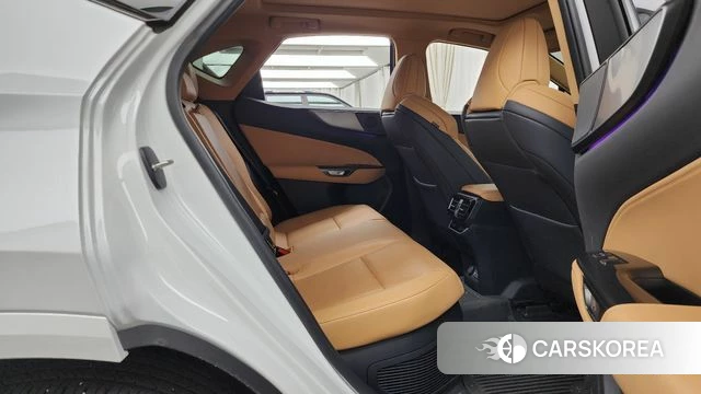Lexus NX450h + 2nd generation 2025 Белый из Кореи, фото 3