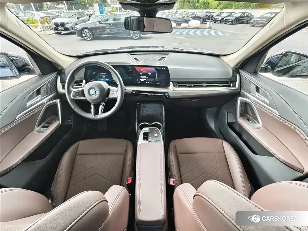 BMW iX1 2025 Черный из Китая, фото 3