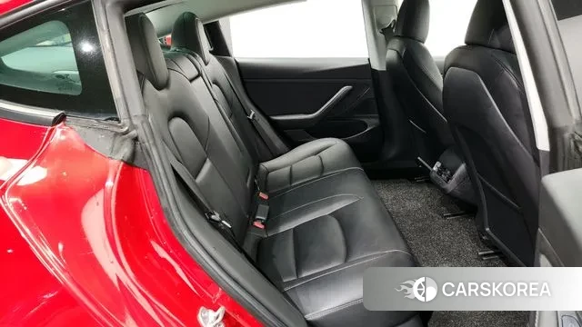 Tesla Model 3 2021 Красный из Кореи, фото 3