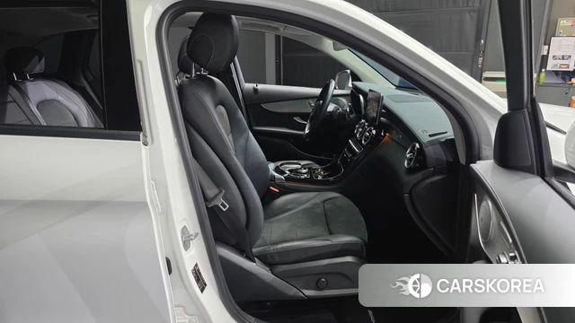 Mercedes-Benz GLC-Class X253 2019 Белый из Кореи, фото 3