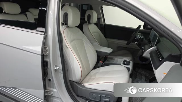 Hyundai Ionic 5 2024 Серебристо-серый из Кореи, фото 3