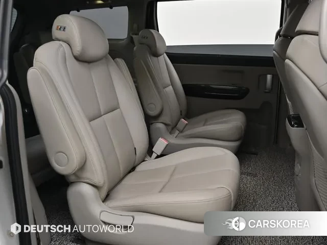 Kia The New Carnival 2018 Белый из Кореи, фото 3