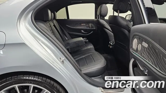 Mercedes-Benz E-Class W213 2022 Серебряный из Кореи, фото 3