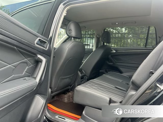 Volkswagen Tiguan L 2023 Черный из Китая, фото 3