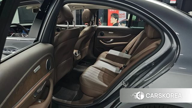 Mercedes-Benz E-Class W213 2019 Серый из Кореи, фото 3