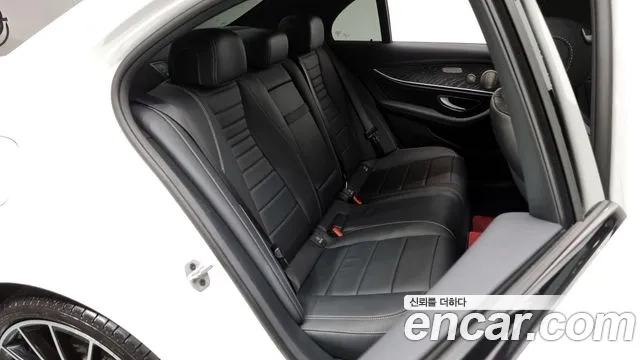 Mercedes-Benz E-Class W213 2023 Белый из Кореи, фото 3