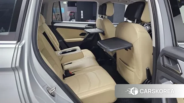 Volkswagen Tiguan second Generation 2018 Серебряный из Кореи, фото 3