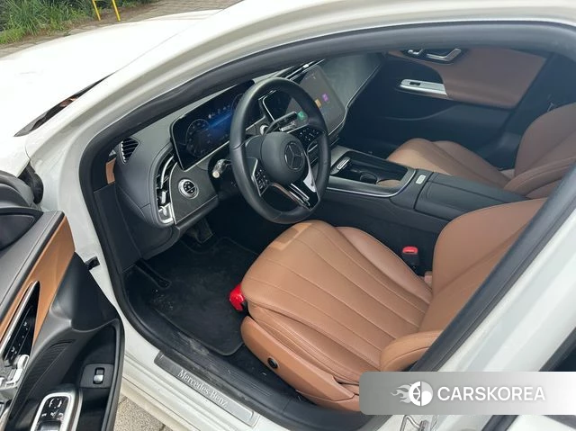 Mercedes-Benz E-Class W214 2024 Белый из Кореи, фото 3